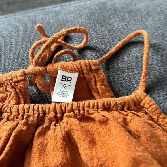 BP Halter Neck high/low tunic sleeveless top - size medium - rust color - Picture 4 of 6